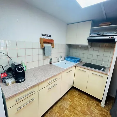 Petite Maison Avec Terrasse En Bord De * Saint-Cyprien (Pyrenees-Orientales)
